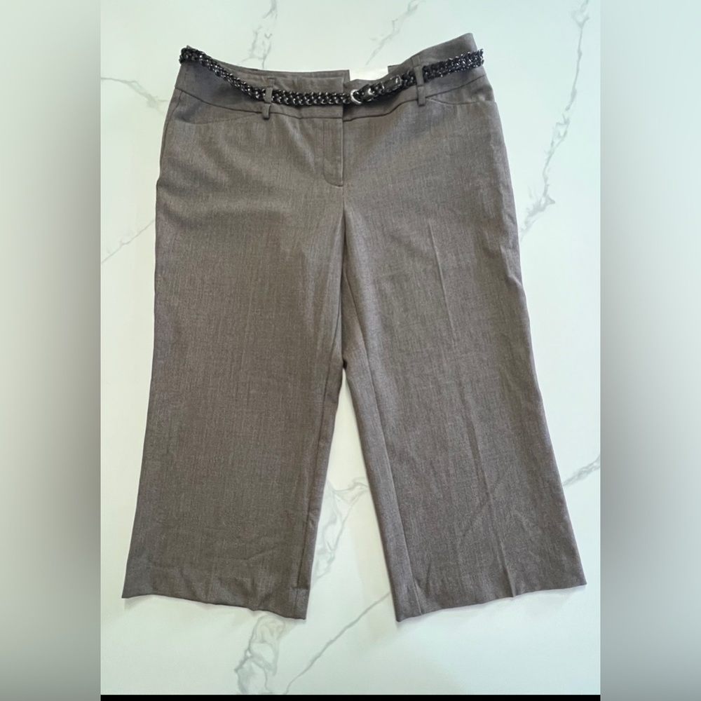 NWT APT.9 AVA capri taupe pants with black braided belt size 14